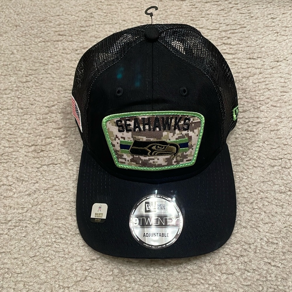 Seattle Seahawks New Era 2021 Salute To Service Trucker 9TWENTY Adjustable Hat